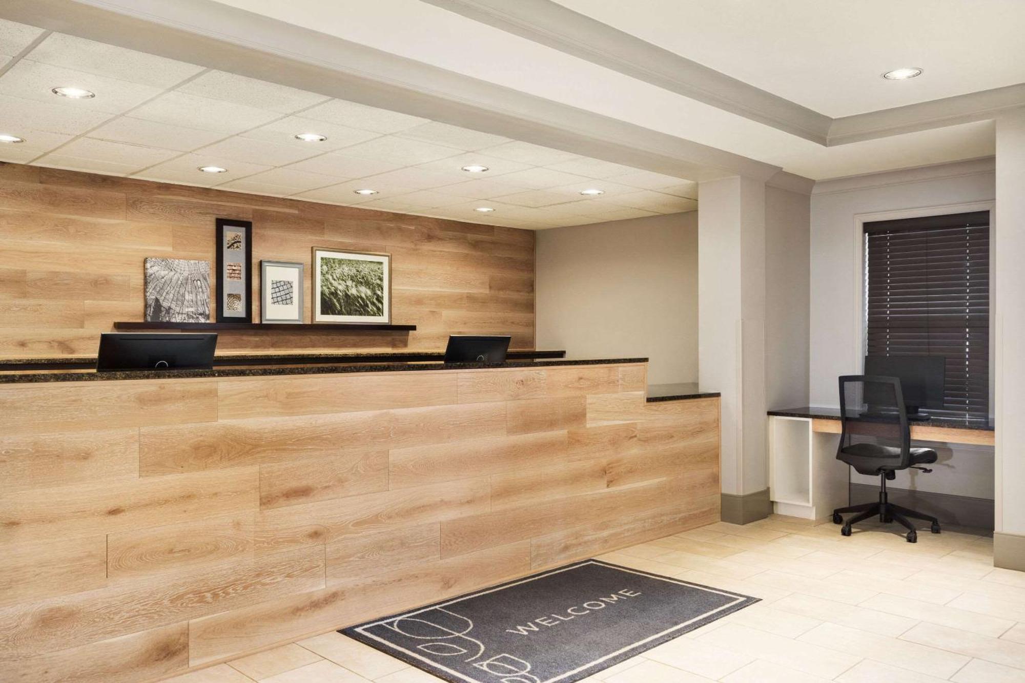Country Inn & Suites By Radisson, St Cloud East, Mn Saint Cloud Dış mekan fotoğraf