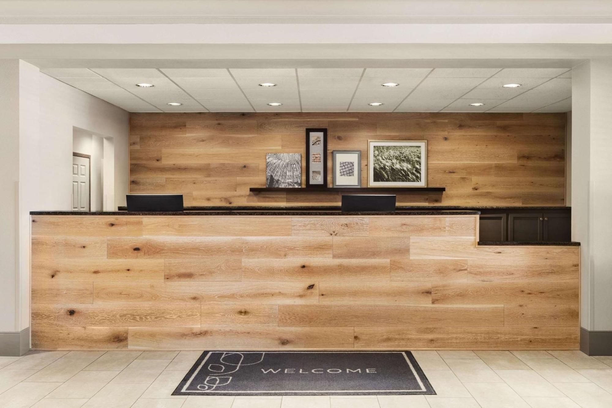 Country Inn & Suites By Radisson, St Cloud East, Mn Saint Cloud Dış mekan fotoğraf